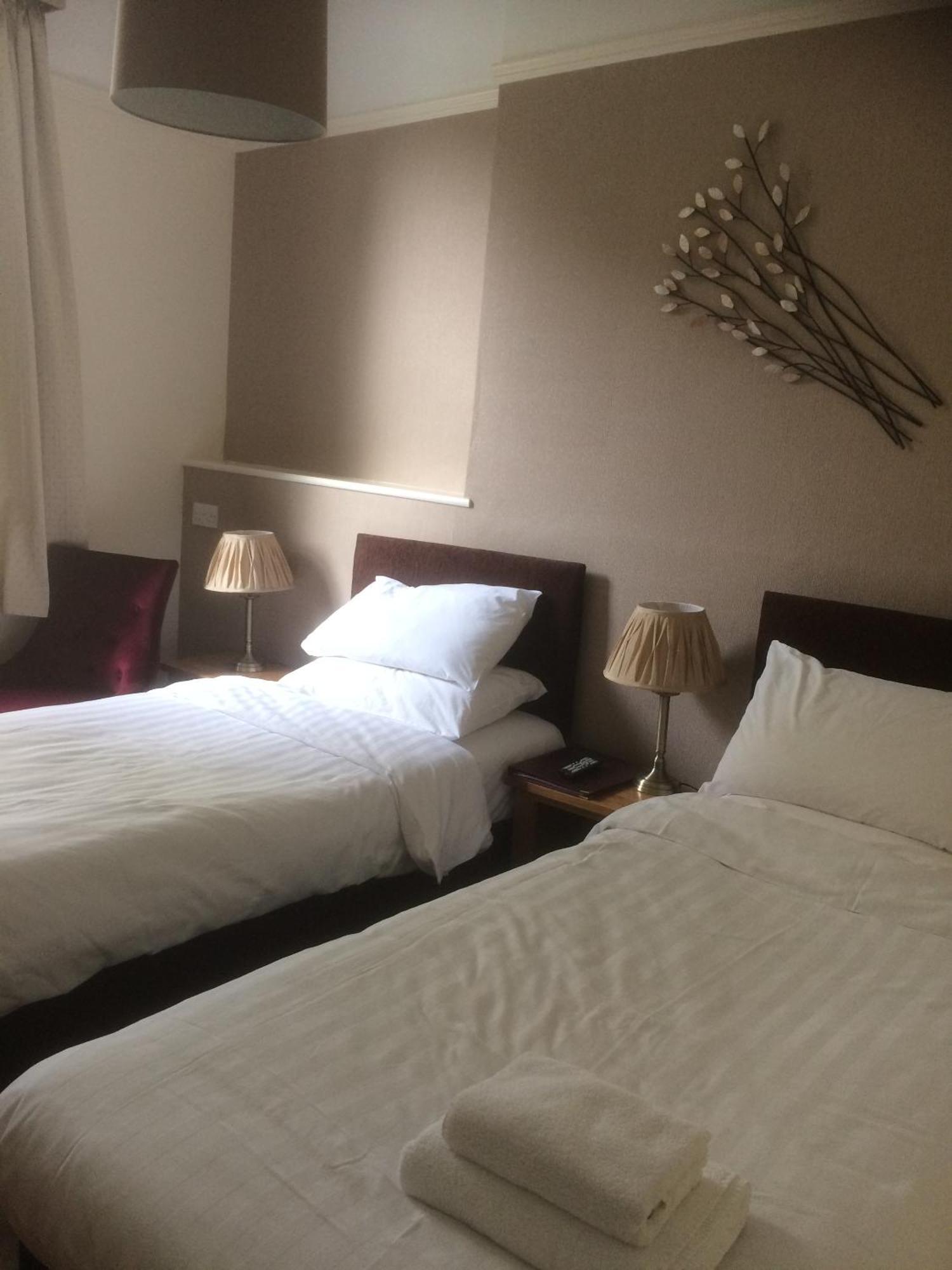 The Brandize Guest House Торки Екстериор снимка